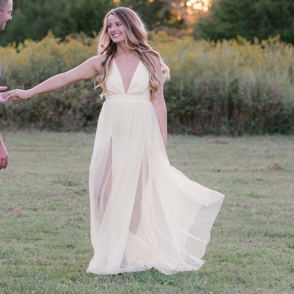 Long Yellow tulle dress